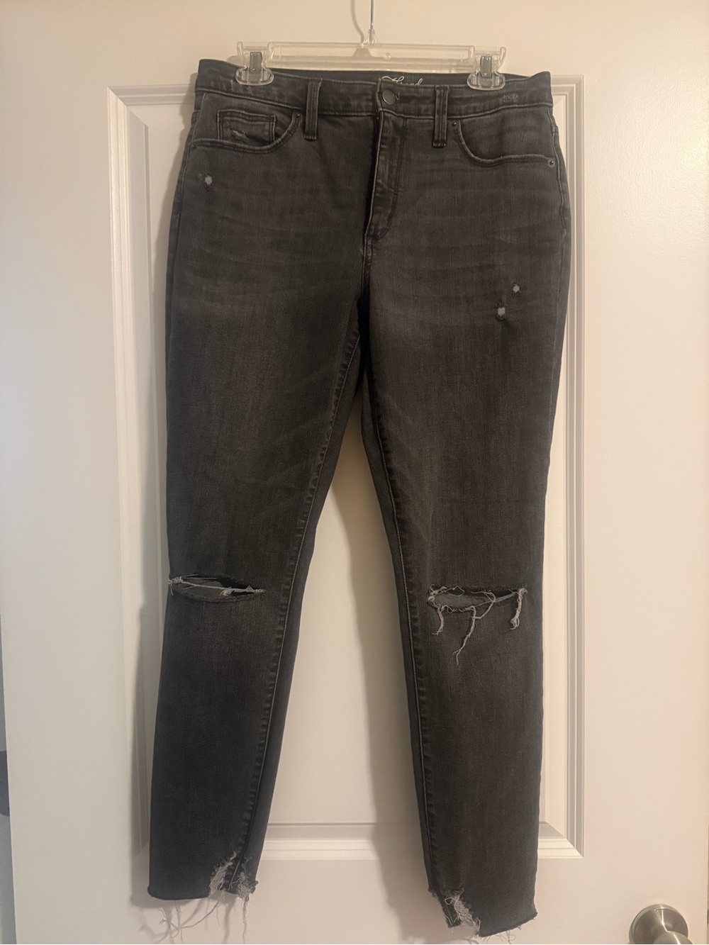 Universal Thread Black Distressed Skinny Jeans
